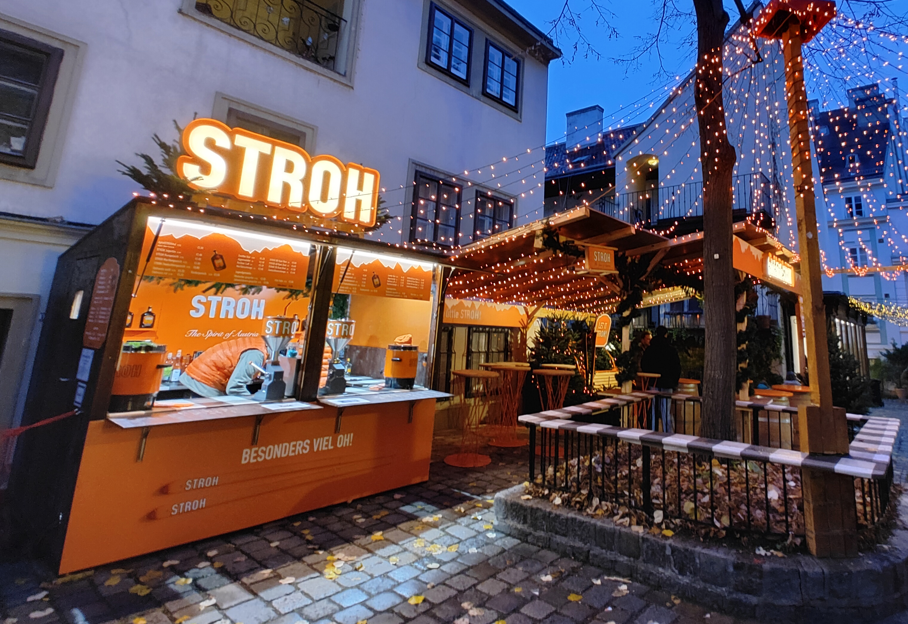 Stroh Weihnachten revolvers creative 1