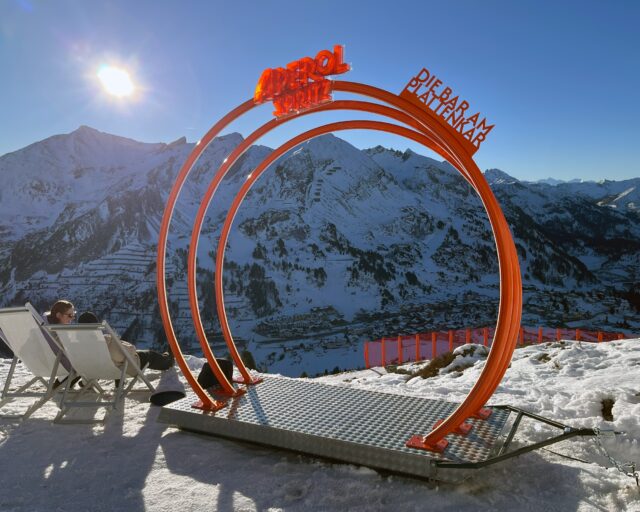 Aperol Arch revolvers